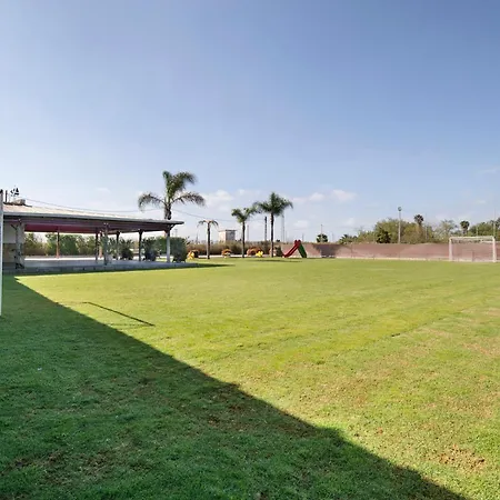 Villa Pastrana *